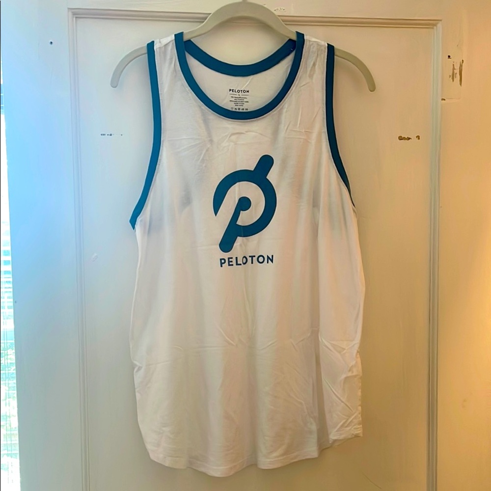 Peloton Tank L